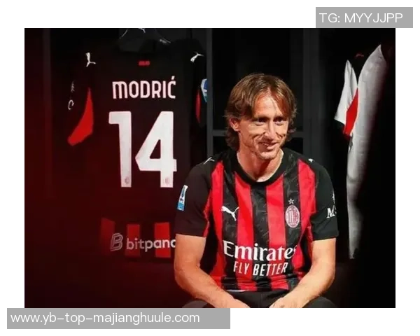 莫德里奇提前下班全场欢呼与阿莱格里温情拥抱瞬间回顾 莫德里奇提前下班全场欢呼与阿莱格里温情拥抱瞬间回顾